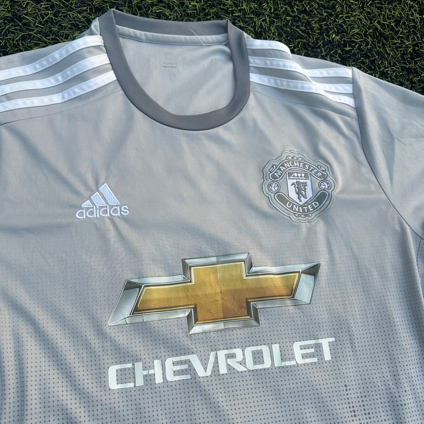 Manchester United 2017/18 Third Shirt – Size L